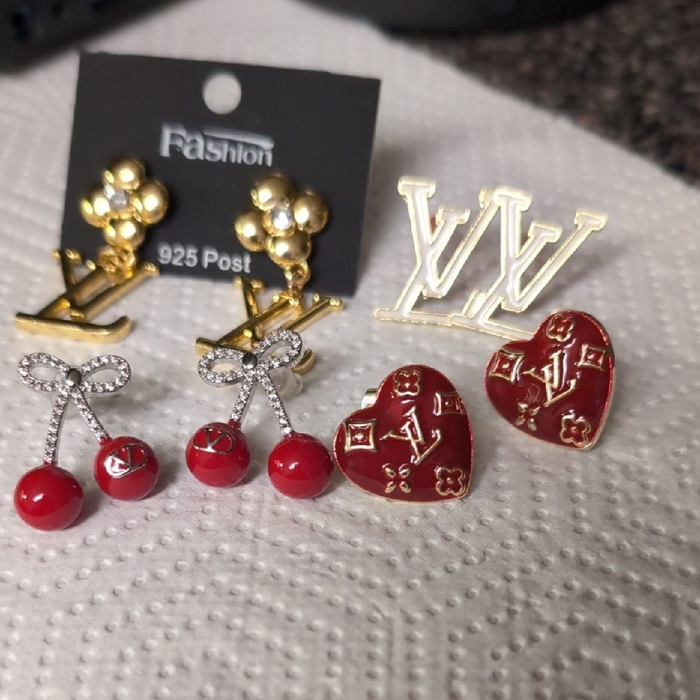 Source Unknown Red and Gold Earring Collection